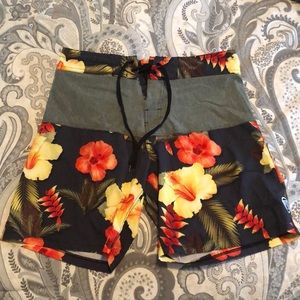 Vapor body glove swim shorts